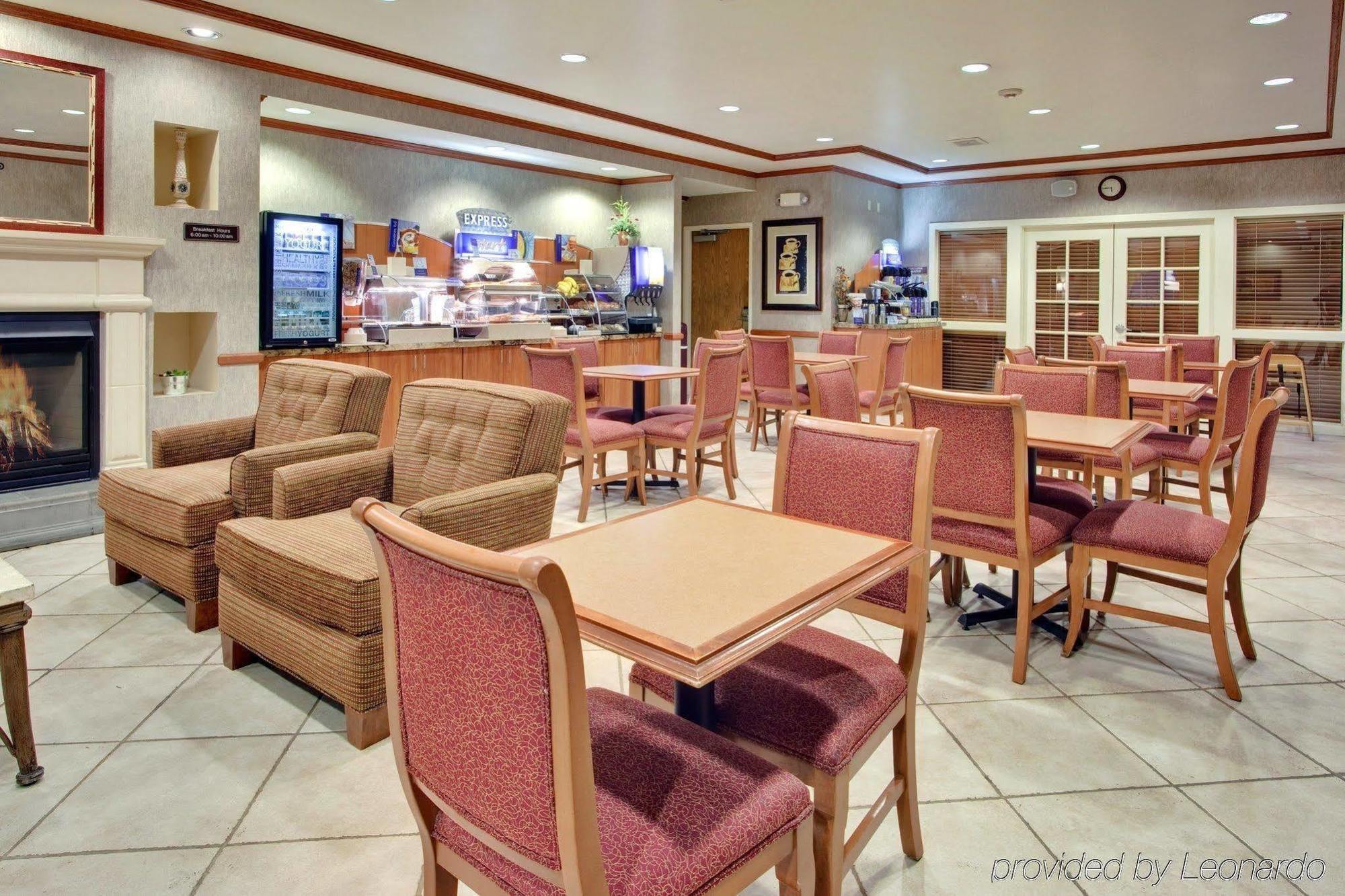 Holiday Inn Express Peoria North - Glendale By Ihg Exterior foto